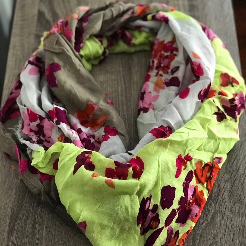 Floral Scarf / Wrap
